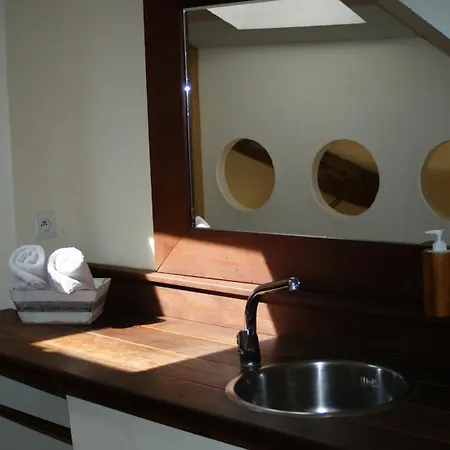 Bed and Breakfast Demeure De Digoine 